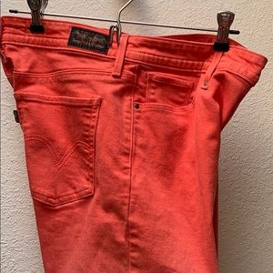 Women’s jeans